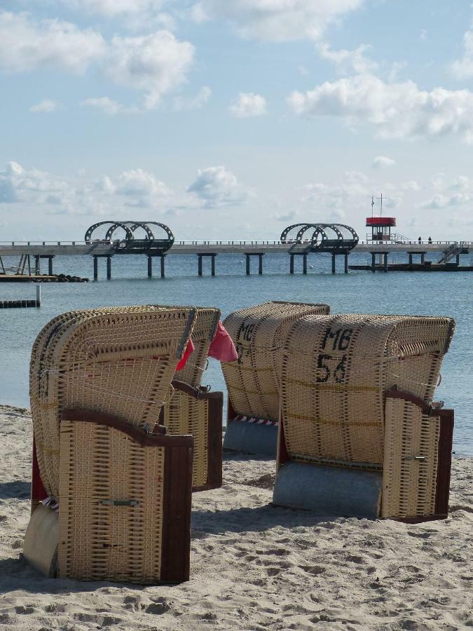 Strandlaeufer Im Kirschgarten Kellenhusen Extérieur photo